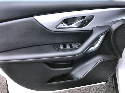 Used 2023 Chevrolet Blazer LT image 13