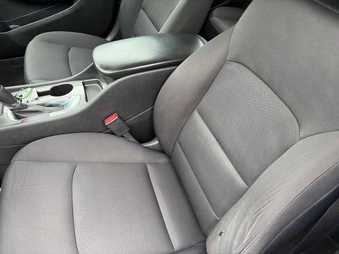 Used 2018 Chevrolet Malibu LS image 13