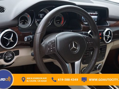 Used 2014 Mercedes-Benz GLK 250 BlueTEC 4MATIC image 18