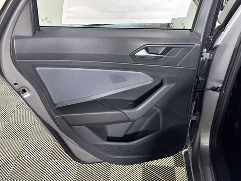 New 2026 Volkswagen Jetta SE FWD image 19