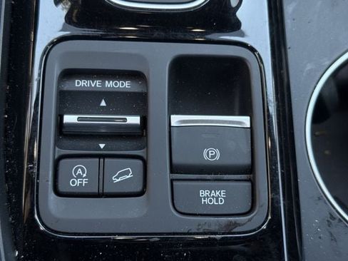 Used 2025 Honda Pilot Black Edition image 22