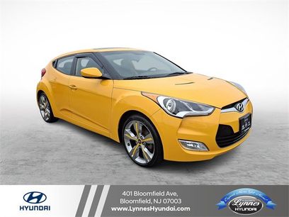 Used 2014 Hyundai Veloster w/ Technology Package 03