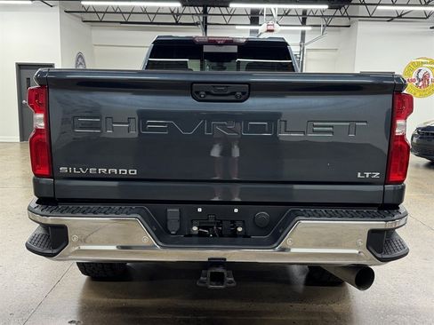 Used 2020 Chevrolet Silverado 2500 LTZ image 11