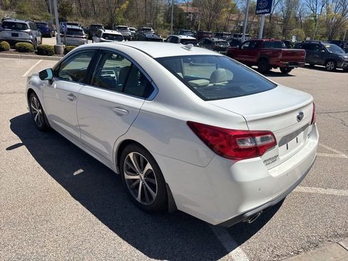 Used 2018 Subaru Legacy 3.6R Limited AWD/4WD image 4