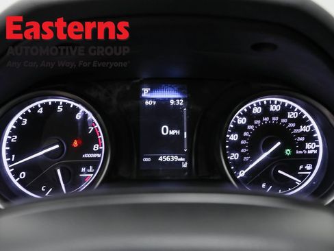 Used 2024 Toyota Camry SE image 17