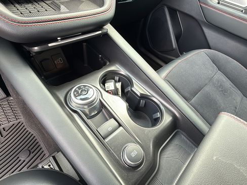 Used 2025 Ford Explorer ST AWD/4WD image 31