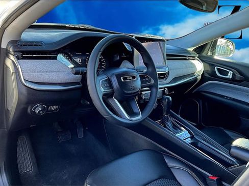 Used 2022 Jeep Compass Latitude image 13