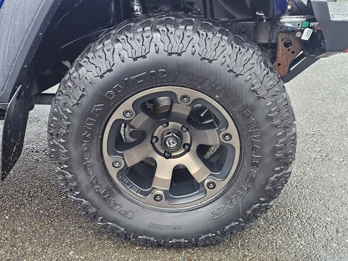 Used 2018 Jeep Wrangler Unlimited Rubicon image 29