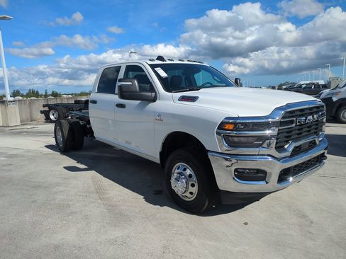 New 2026 RAM 3500 Tradesman w/ Chrome Appearance Group image 2