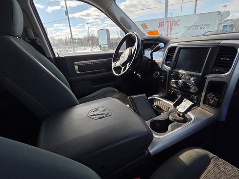 Used 2017 RAM 2500 Big Horn w/ Sport Appearance Group image 2