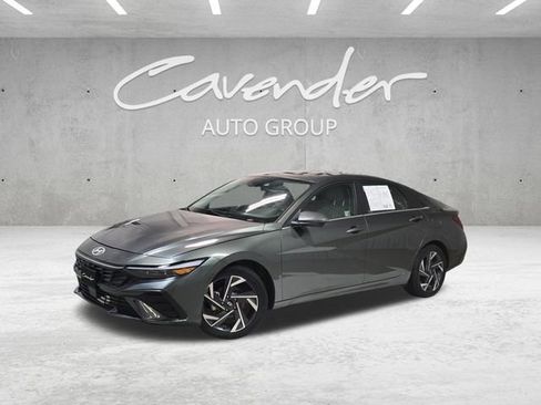 Used 2024 Hyundai Elantra Limited image 1