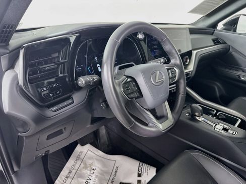 Certified 2025 Lexus TX 350 AWD w/ Technology Package image 9