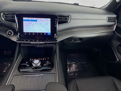 Used 2024 Jeep Wagoneer Series III image 26