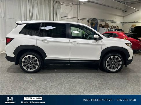 Used 2025 Honda Passport EX-L image 9