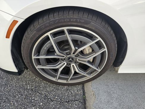 Certified 2022 Mercedes-Benz E 450 4MATIC Coupe image 5