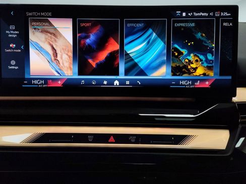 New 2026 BMW 540i xDrive 540i xDrive w/ M Sport Package image 21