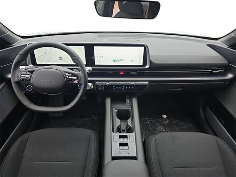 New 2025 Hyundai Ioniq 6 SE image 9