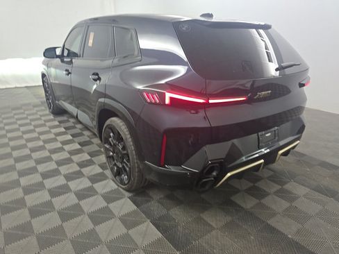 Used 2023 BMW XM AWD/4WD image 4