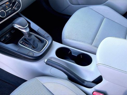 Certified 2021 Kia Soul LX image 16