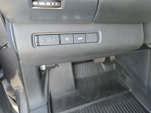 Used 2023 Nissan Pathfinder SL w/ SL Premium Package AWD/4WD image 13