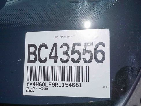 Used 2024 Volvo XC90 T8 Ultimate w/ Protection Package Premier AWD/4WD image 27