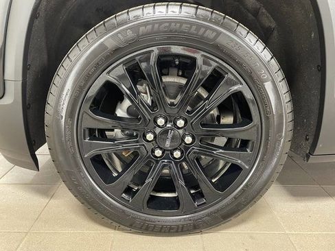 Used 2023 GMC Acadia SLE w/ Driver Convenience Package AWD/4WD image 7