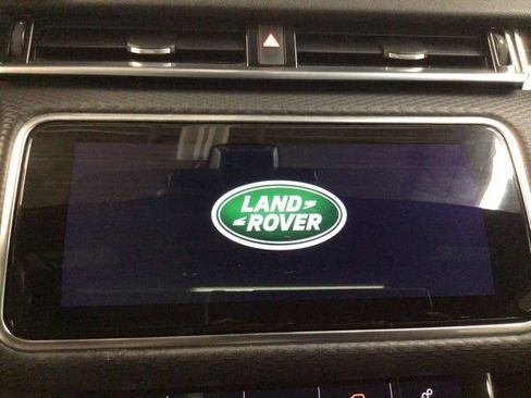 Used 2019 Land Rover Range Rover Velar R-Dynamic SE image 25