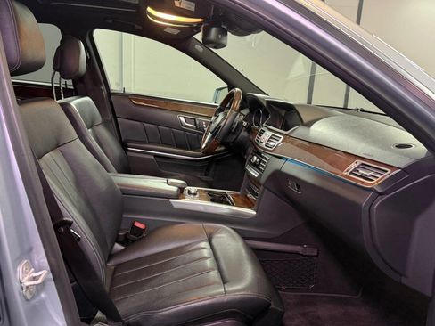 Used 2014 Mercedes-Benz E 350 E 350 Luxury 4MATIC AWD 4dr Se image 8