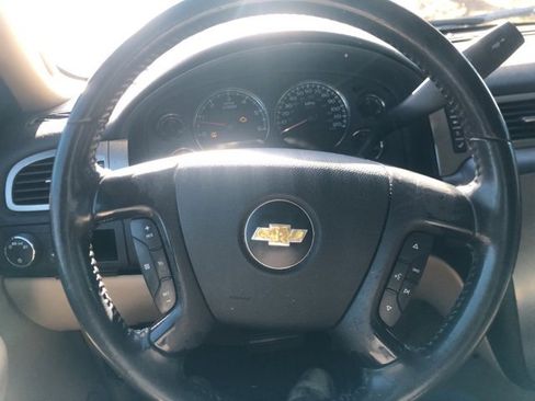 Used 2007 Chevrolet Suburban LS image 15