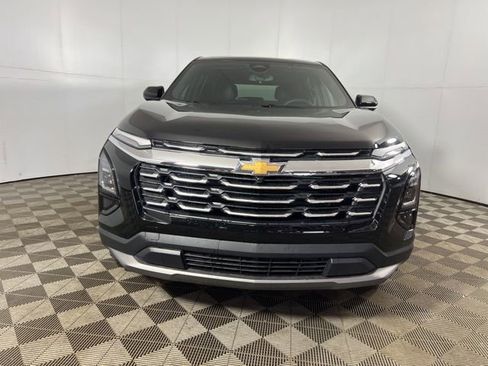 New 2026 Chevrolet Equinox LT w/ Convenience Package II image 2