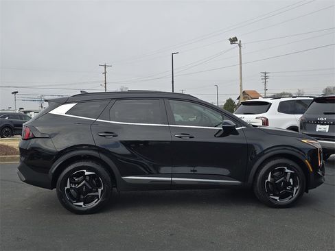 New 2026 Kia Sportage EX image 2