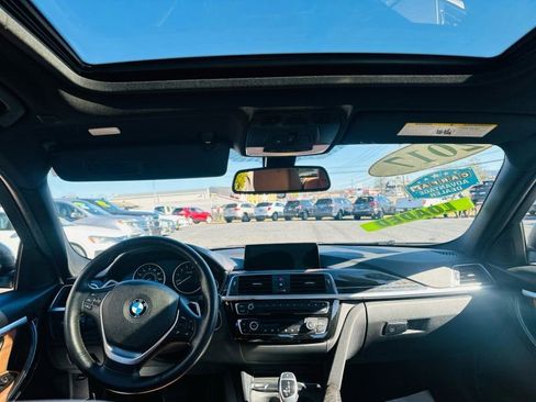 Used 2017 BMW 330i xDrive Sedan image 17