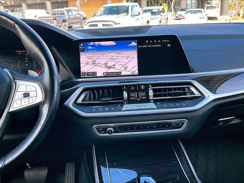 Used 2020 BMW X7 xDrive40i w/ Premium Package image 6