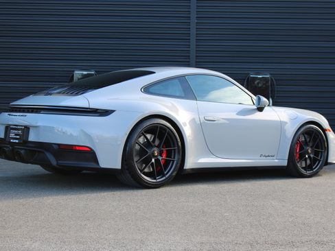 Certified 2025 Porsche 911 Carrera 4 GTS AWD/4WD image 8