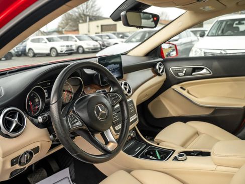 Used 2018 Mercedes-Benz GLA 250 4MATIC image 6