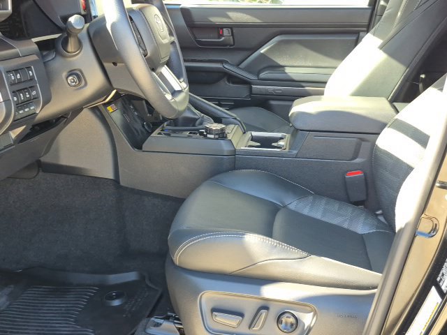 Used 2026 Toyota 4Runner TRD Off-Road Premium AWD/4WD image 16