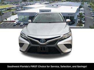 Used 2020 Toyota Camry SE FWD video 2