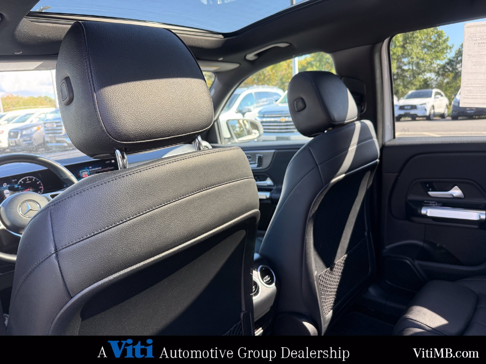 Used 2020 Mercedes-Benz GLB 250 4MATIC image 21