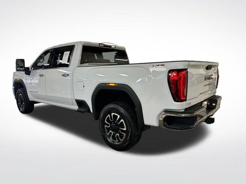 Used 2020 GMC Sierra 2500 SLT w/ X31 Off-Road Package AWD/4WD image 3