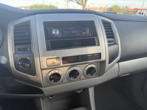 Used 2005 Toyota Tacoma 4x4 Double Cab image 13