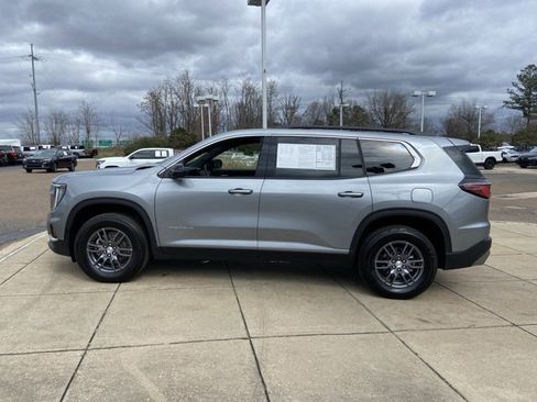 Used 2025 GMC Acadia Elevation image 6