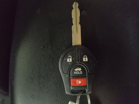 Used 2017 Nissan Sentra S image 27