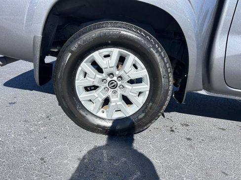 Used 2024 Nissan Frontier SV w/ SV Convenience Package image 7