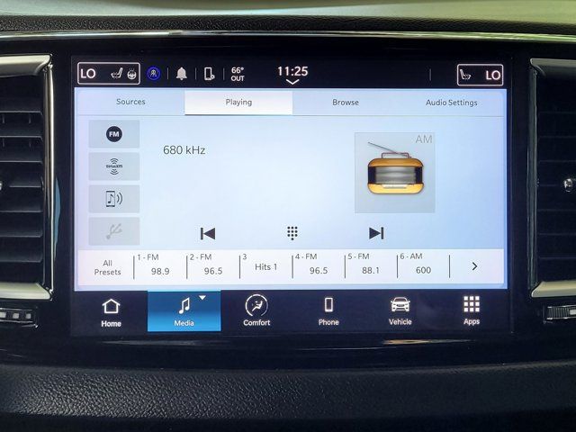 Used 2023 Chrysler Pacifica Touring-L FWD image 20