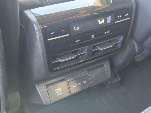 Certified 2025 Acura MDX w/ Technology Package image 37