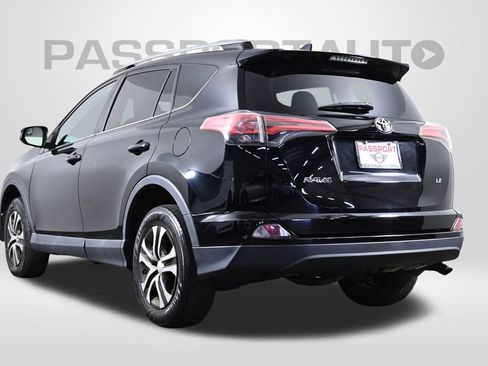 Used 2016 Toyota RAV4 LE FWD image 6