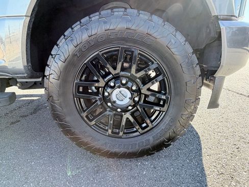 Used 2021 Ford F250 Lariat image 28