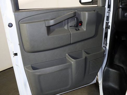 Used 2024 Chevrolet Express 2500 w/ Driver Convenience Package image 19