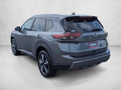 Used 2024 Nissan Rogue SL AWD/4WD image 7