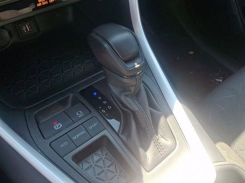 Used 2024 Toyota RAV4 XLE image 16